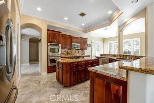 27355 Stonehenge Circle, Hemet, CA 92544