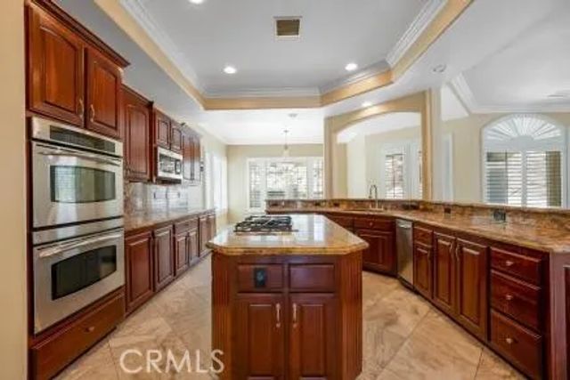 27355 Stonehenge Circle, Hemet, CA 92544