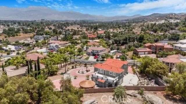 27355 Stonehenge Circle, Hemet, CA 92544