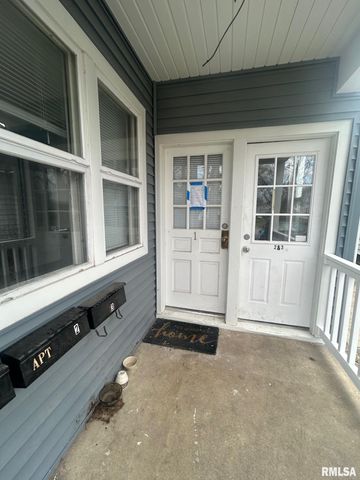 318 S STATE Street, Springfield, IL 62704