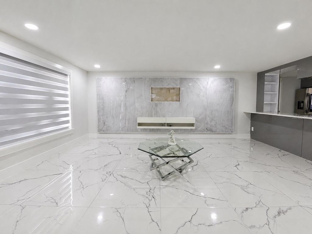 Image 4 of property listing at 15810 SEA OATS PLACE, Tampa, FL 33624