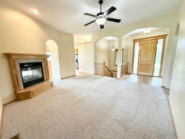 3005 N Stone Lake Dr, Augusta, KS 67010