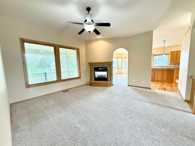 3005 N Stone Lake Dr, Augusta, KS 67010