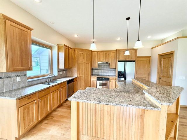 3005 N Stone Lake Dr, Augusta, KS 67010