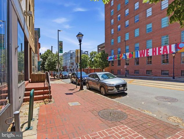 827 N HOWARD ST, Baltimore, MD 21201