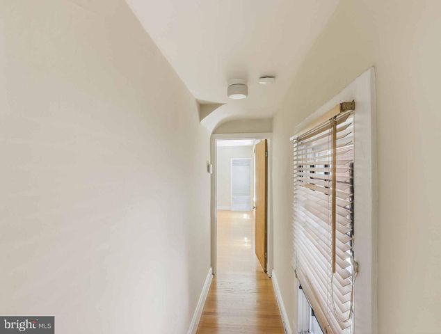 827 N HOWARD ST, Baltimore, MD 21201