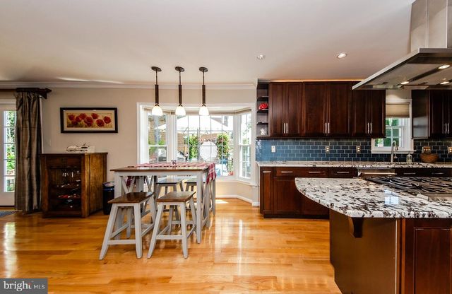 6200 HOMESPUN LN, Falls Church, VA 22044