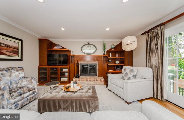 6200 HOMESPUN LN, Falls Church, VA 22044