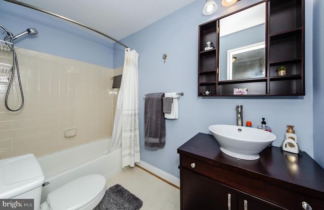 6200 HOMESPUN LN, Falls Church, VA 22044