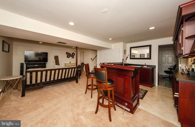 6200 HOMESPUN LN, Falls Church, VA 22044