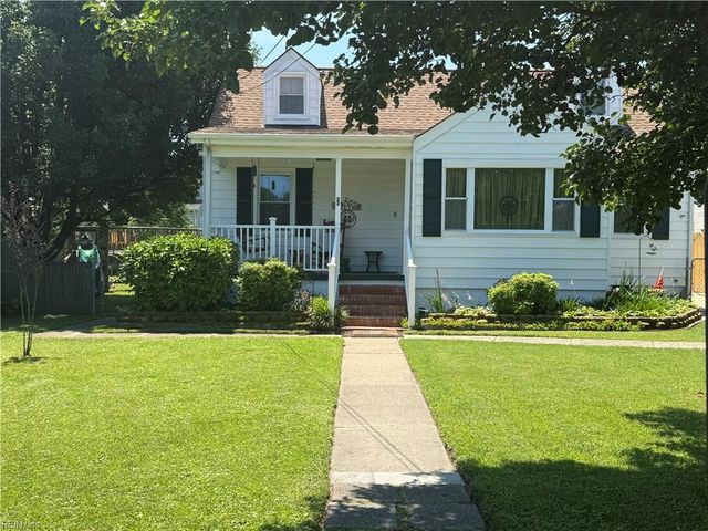 22 Plaza DR, Hampton, VA 23669