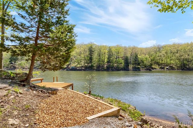 121 Innsbrook Pines Drive, Innsbrook, MO 63390