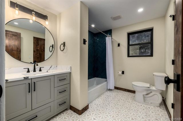205 Loop Drive, Georgetown, CO 80444