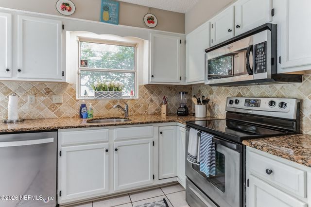 1045 17TH Street N, Jacksonville Beach, FL 32250