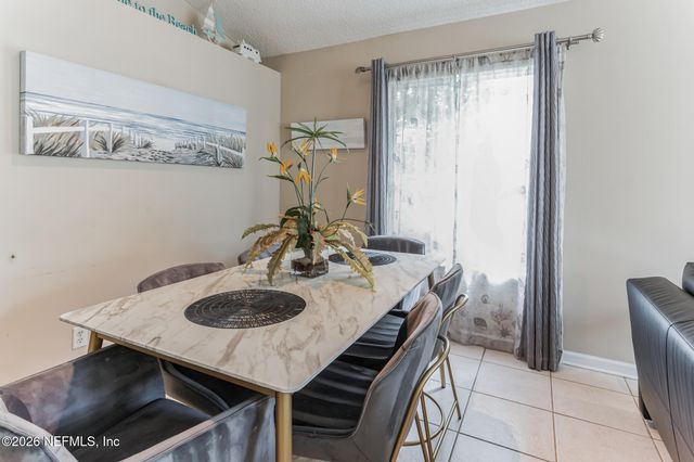 1045 17TH Street N, Jacksonville Beach, FL 32250