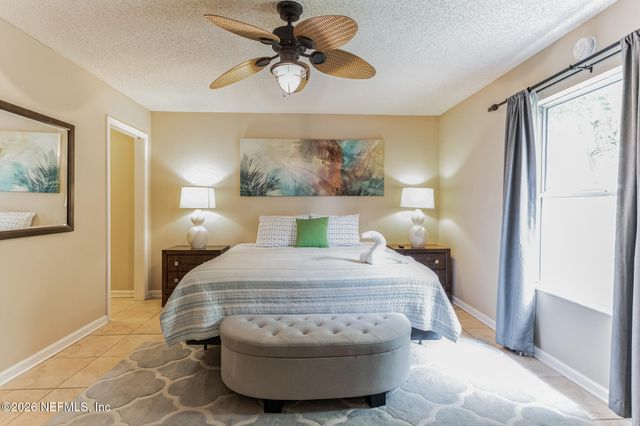 1045 17TH Street N, Jacksonville Beach, FL 32250