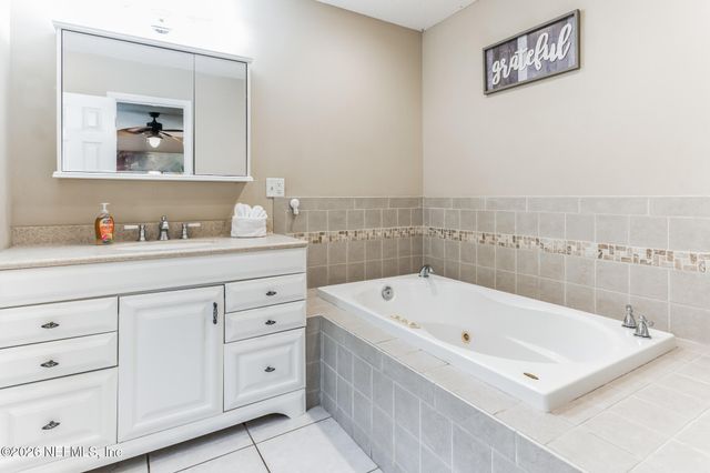 1045 17TH Street N, Jacksonville Beach, FL 32250