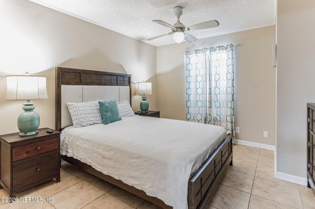 1045 17TH Street N, Jacksonville Beach, FL 32250