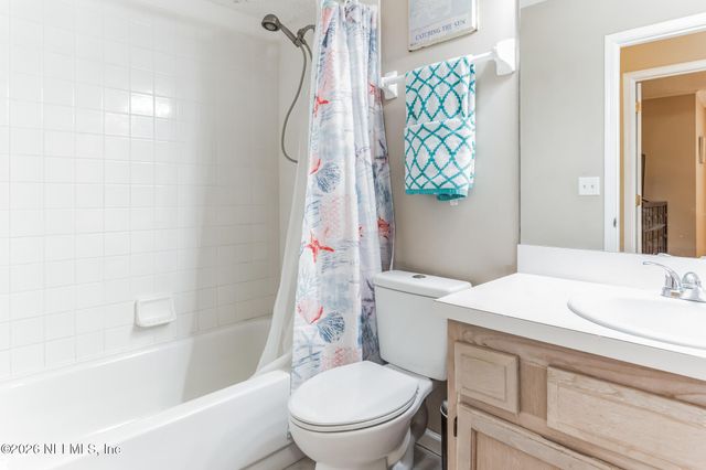 1045 17TH Street N, Jacksonville Beach, FL 32250