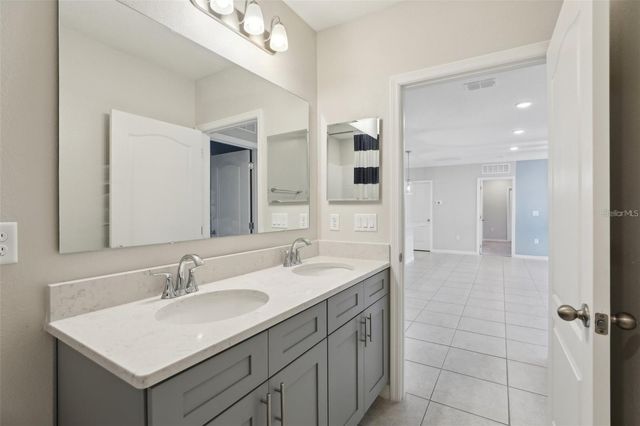 2410 PARK AVENUE, Indian Lake Estates, FL 33855