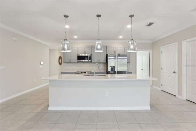 2410 PARK AVENUE, Indian Lake Estates, FL 33855