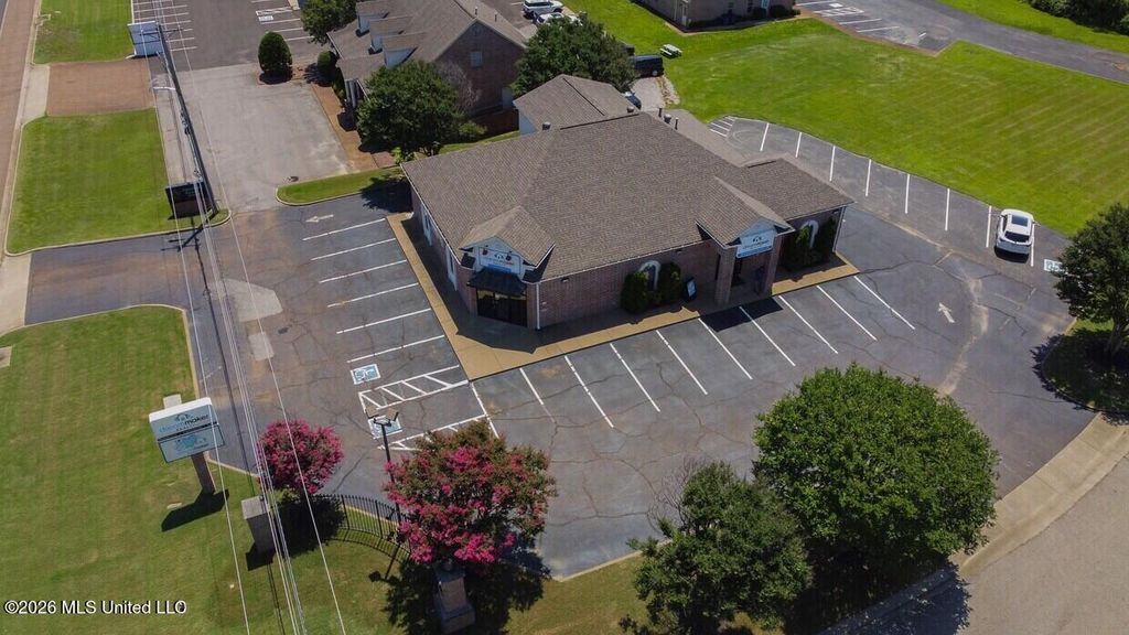 7253 Goodman Road, Suite 2, Olive Branch, MS 38654 — exterior