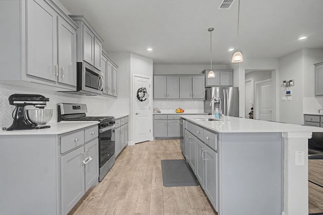 15528 Canford Terrace, Fort Worth, TX 76247