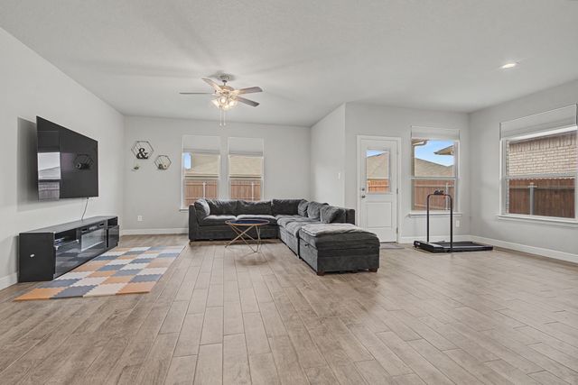 15528 Canford Terrace, Fort Worth, TX 76247