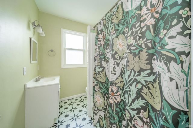 1534 A Avenue, New Castle, IN 47362