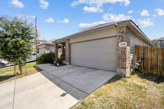 3438 Stoney Bayou, San Antonio, TX 78245
