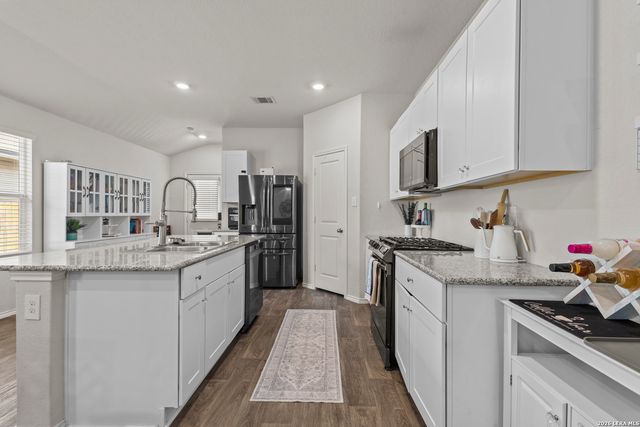 3438 Stoney Bayou, San Antonio, TX 78245