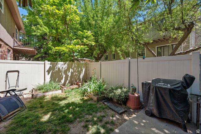 1859 E 4650 S, Holladay, UT 84117