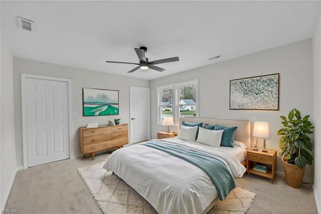 12050 Greenbrier LN, Smithfield, VA 23430