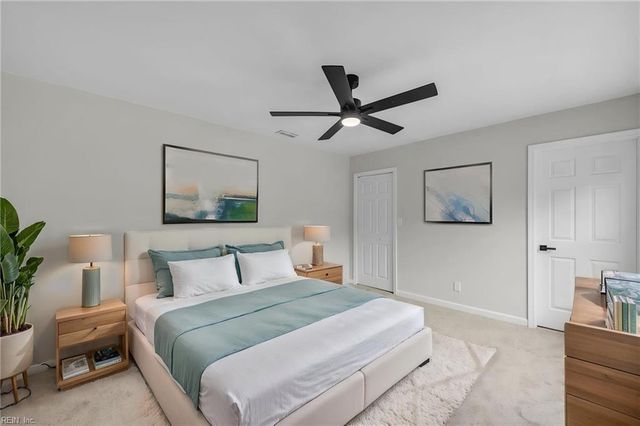 12050 Greenbrier LN, Smithfield, VA 23430