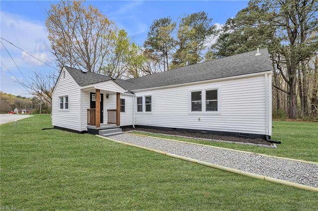 12050 Greenbrier LN, Smithfield, VA 23430