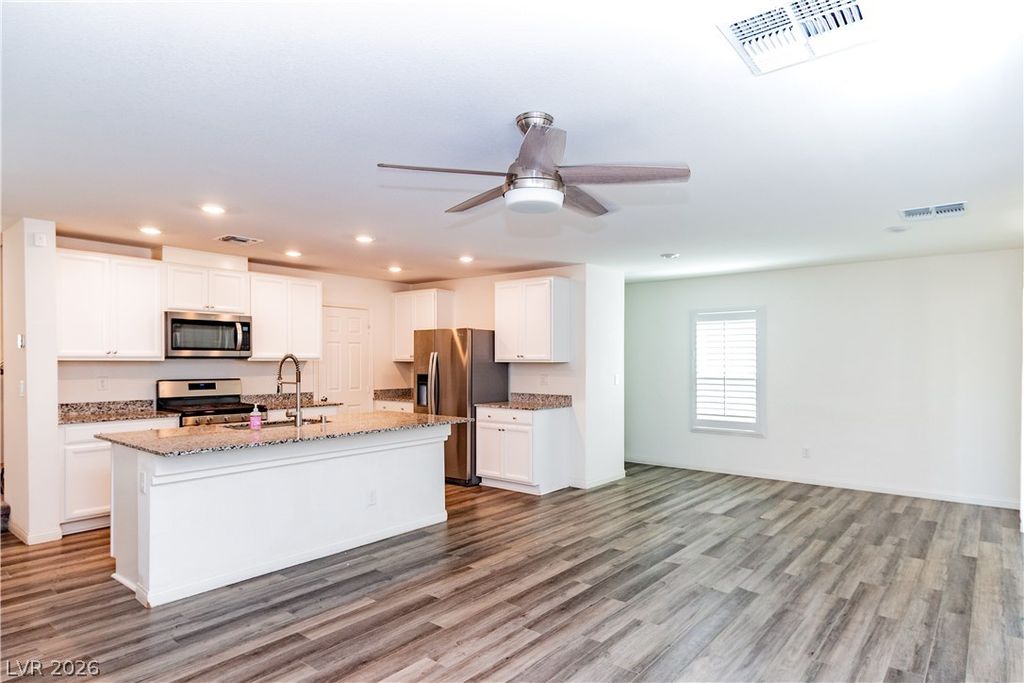 9769 Cannington Cliffs Avenue, Las Vegas, NV 89178 — photo 4