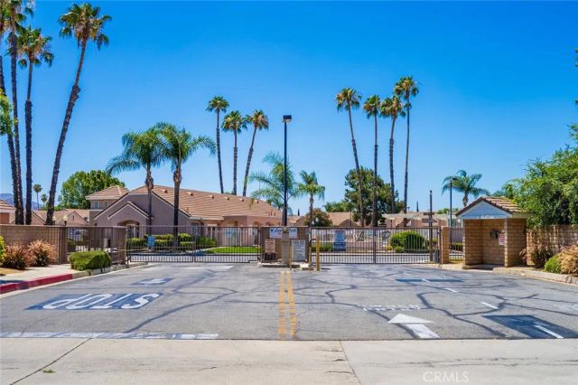 2220 Glenwood Ave, Hemet, CA 92545