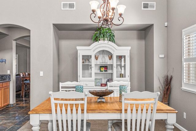 7009 Finale Ln, Hughson, CA 95326