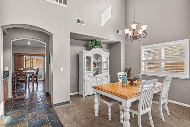 7009 Finale Ln, Hughson, CA 95326