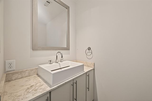 1526 Potomac Drive, Houston, TX 77057