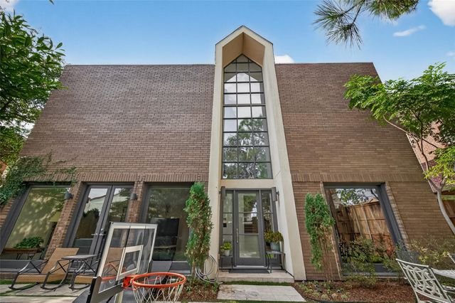 1526 Potomac Drive, Houston, TX 77057