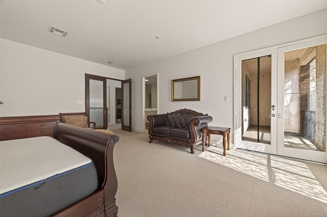 1526 Potomac Drive, Houston, TX 77057