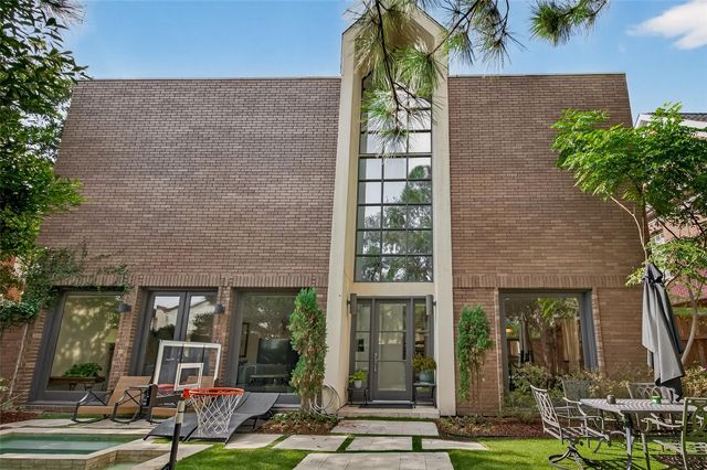 1526 Potomac Drive, Houston, TX 77057