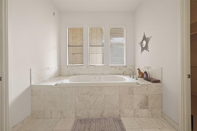 1526 Potomac Drive, Houston, TX 77057