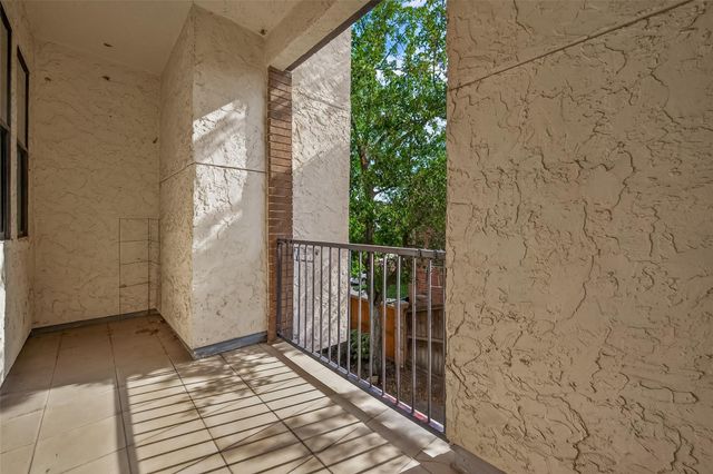 1526 Potomac Drive, Houston, TX 77057