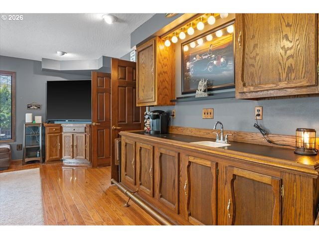 2102 BLOYD St, Kelso, WA 98626