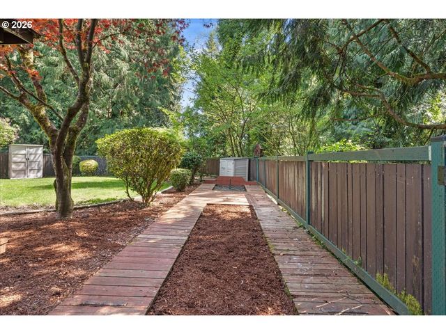 2102 BLOYD St, Kelso, WA 98626