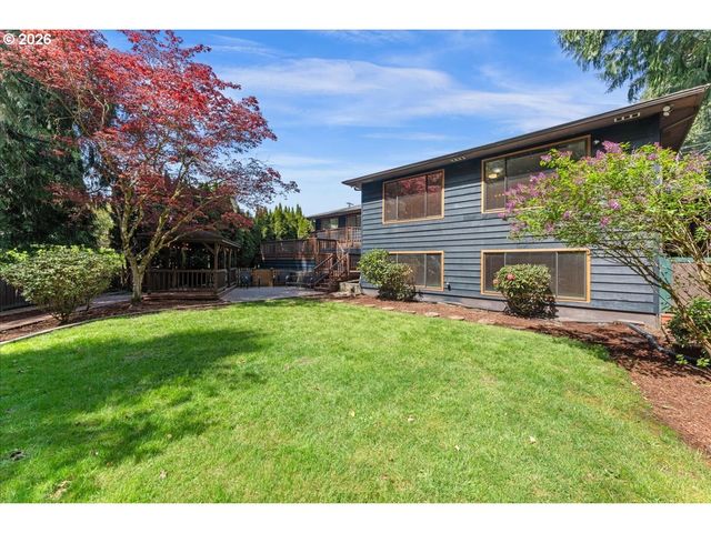 2102 BLOYD St, Kelso, WA 98626