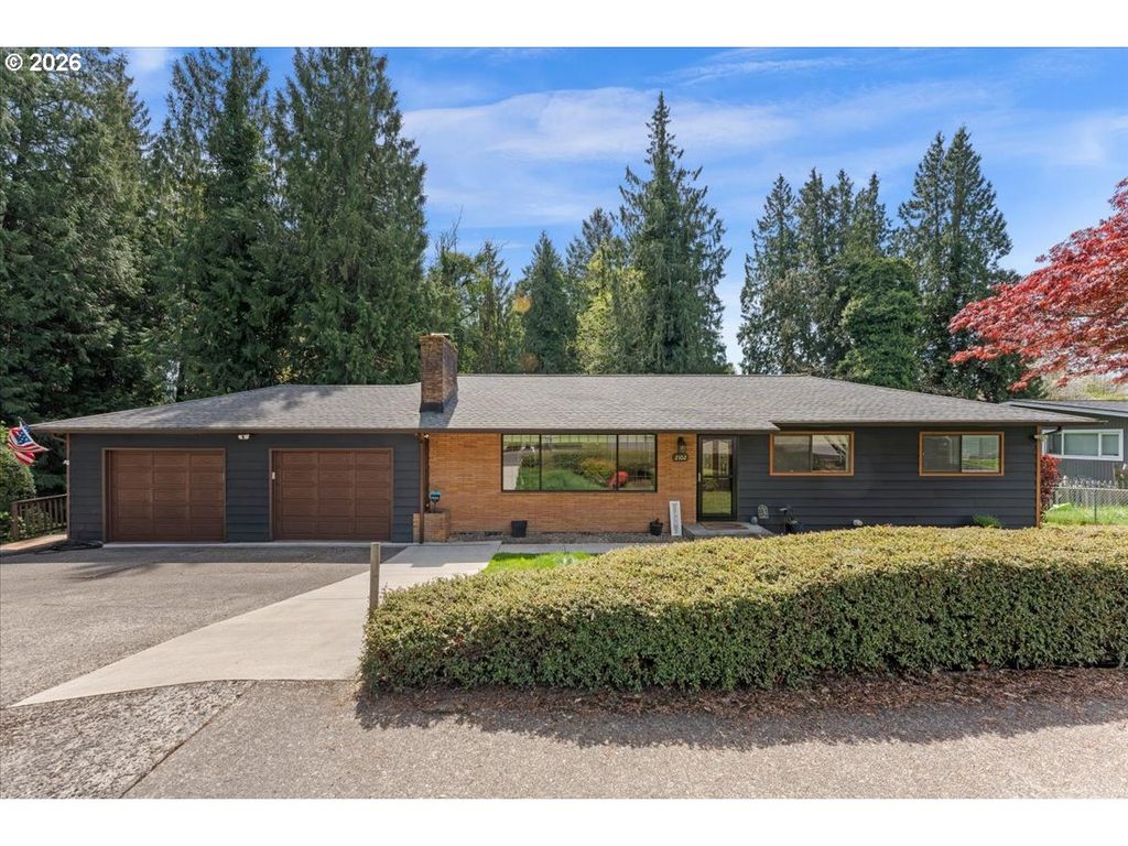 2102 BLOYD St, Kelso, WA 98626