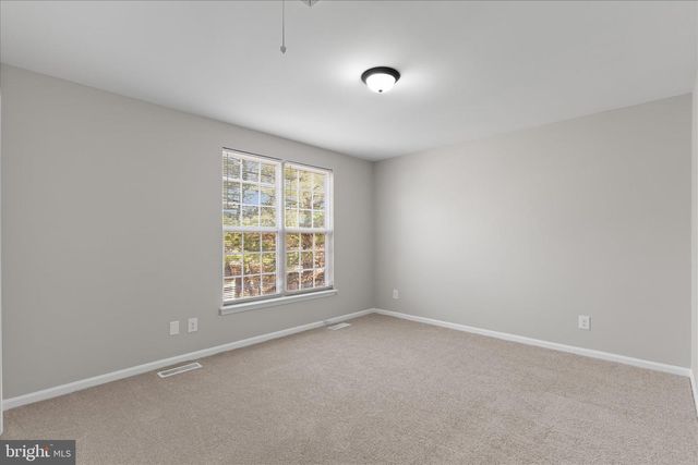 2300 COMMUNITY DR, Waldorf, MD 20601